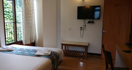 Hotel Ninamma Room Type - Standard Room (Street View)