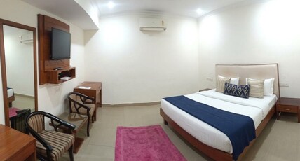 HOTEL LOTUS INN Room Type - Deluxe Room