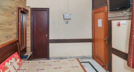 Nirmal Palace Room Type - Standard Ac Room