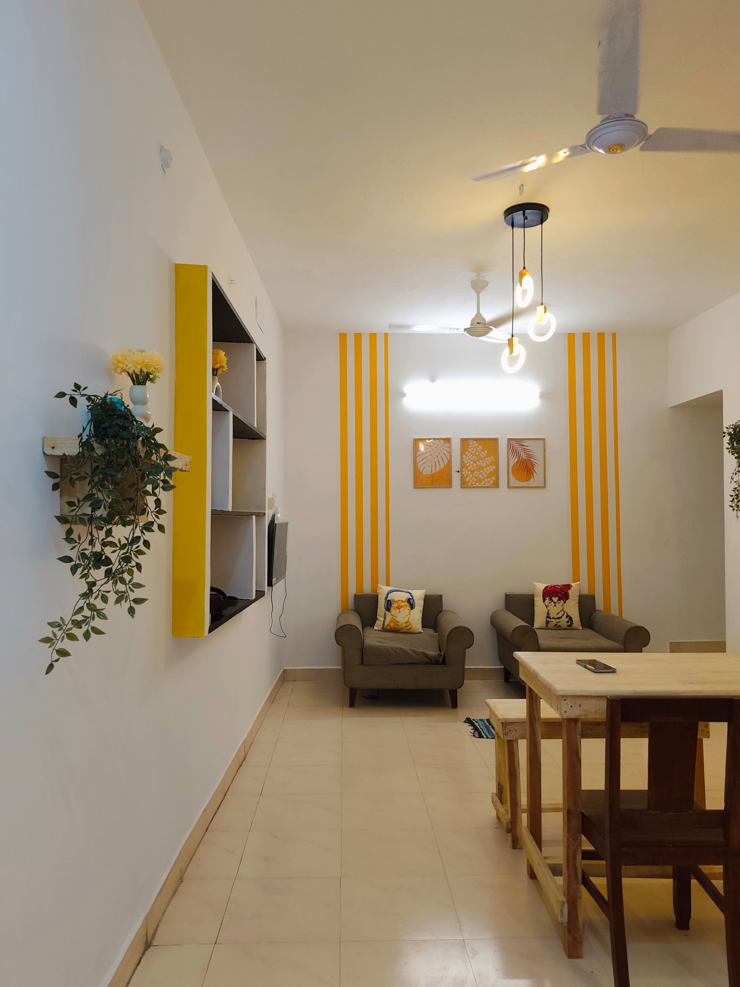 Lively 2 BHK FF Main Town Area - Tap to explore photos