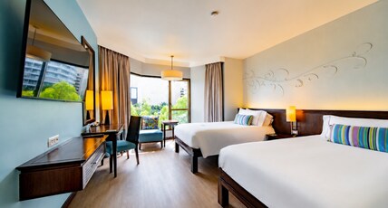 The Bayview Hotel Pattaya Room Type - Deluxe Garden Twin Bed