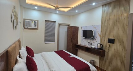 Hotel QR Palace Room Type - Deluxe Room