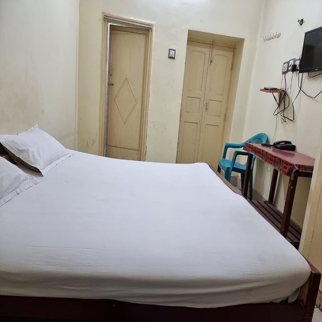 Sujata Guest House - Tap to explore photos