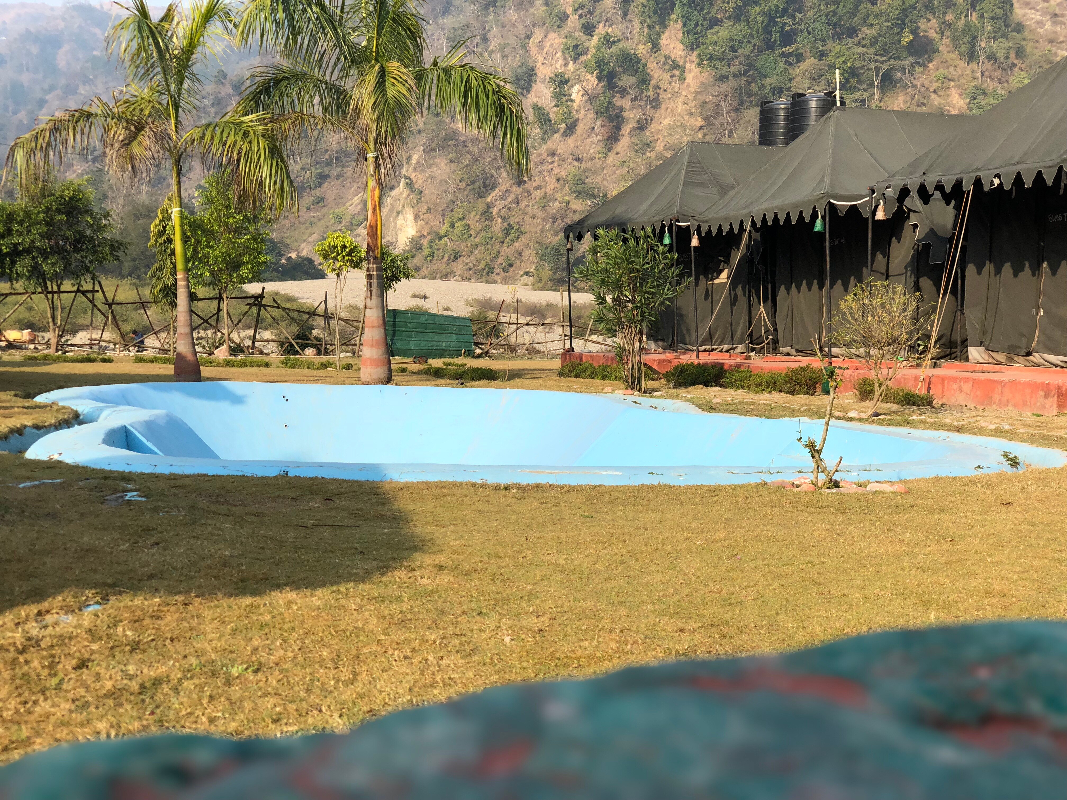 Second Life Resort - Tap to explore photos