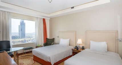 DoubleTree by Hilton - New Delhi NCR Room Type - Twin Beds Guestroom