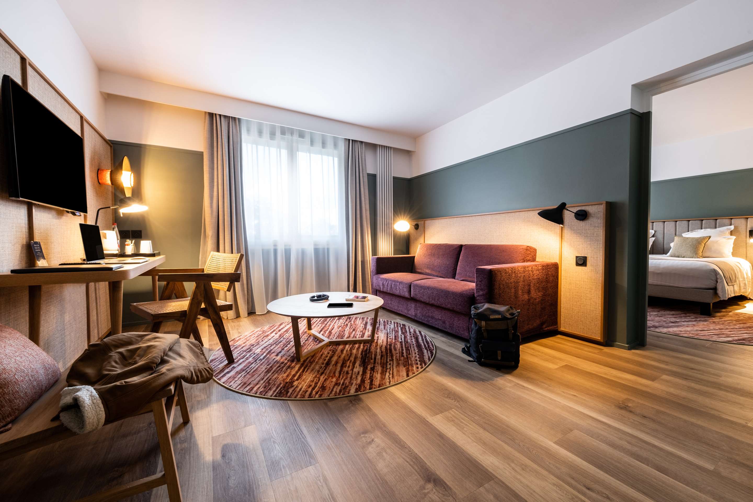 BEST WESTERN PLUS L'OREE PARIS SUD - Tap to explore photos