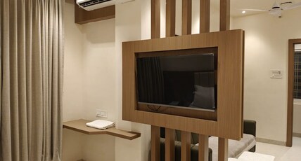Ajinkya Lodge Room Type - Deluxe Room with Air Conditioning