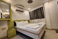 Address of New Brick Hotel