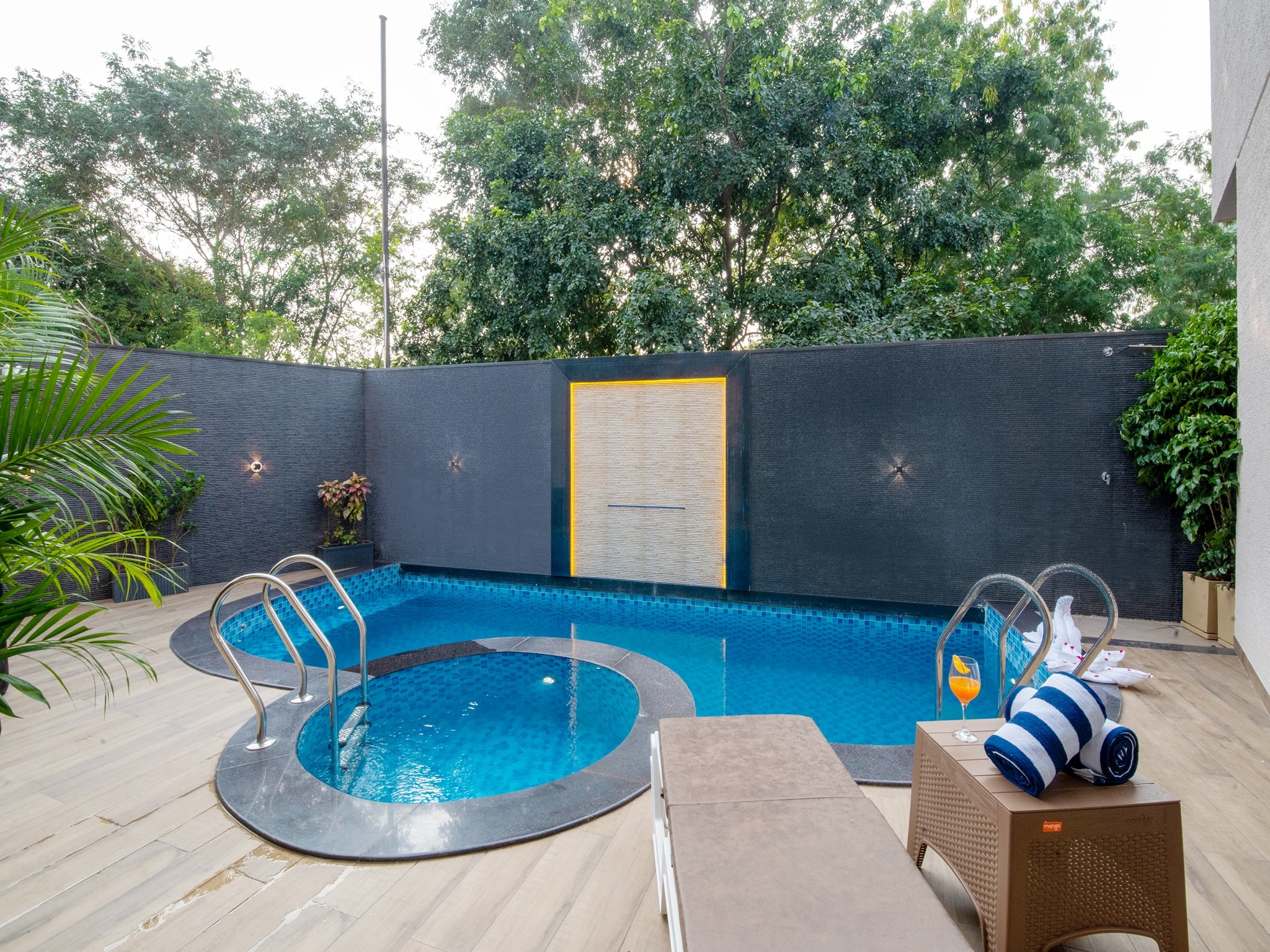 DanCenter Papillon Villa | 5BHK | Pvt Pool | Statue of Belief | Udaipur - Tap to explore photos