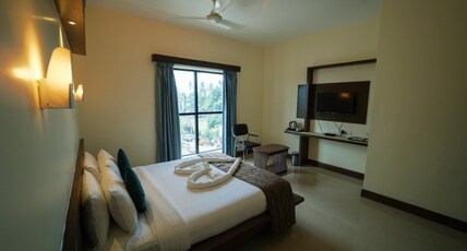 Hotel Vari Park Room Type - Premium AC