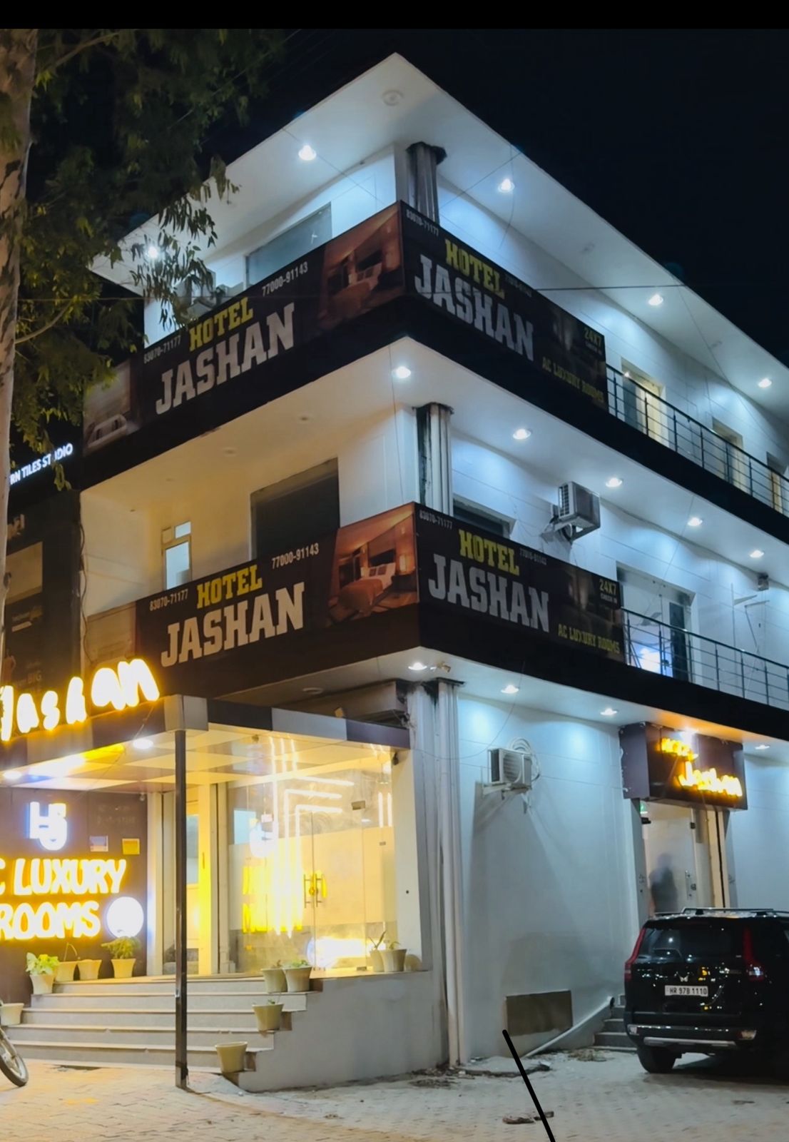 Hotel New Jashan - Tap to explore photos