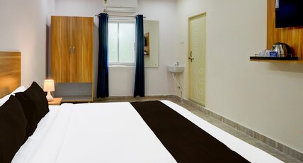 Hotel O Living Tree In Room Type - Classic