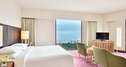 Courtyard by Marriott Hyderabad Room Type - Superior room, King Bed