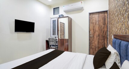 Collection O Satya Sai Square Formerly Hotel Crystal Inn Room Type - Classic Collection O Satya Sai Square Formerly Hotel Crystal Inn Room Type - Classic