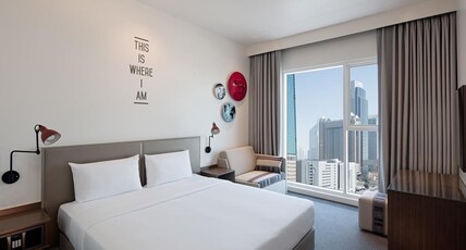 Rove Trade Centre Dubai Room Type - Rover Room - Free shuttle bus to Dubai Mall, Metro & Beach