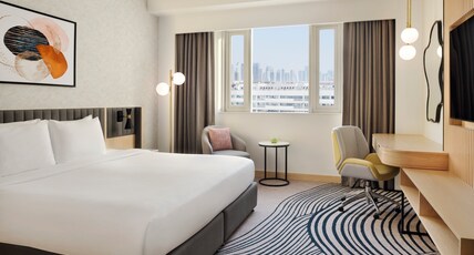 Crowne Plaza Dubai Jumeirah Room Type - 1 King Standard