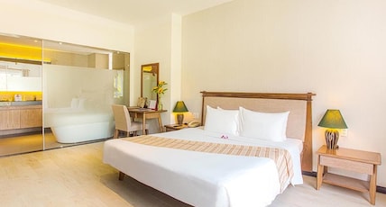 Sandy Beach Non Nuoc Resort Room Type - Family Bungalow with Ocean View Sandy Beach Non Nuoc Resort Room Type - Family Bungalow with Ocean View