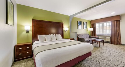 SureStay Hotel by Best Western Deer Park Room Type - Accessible - 1 King, Mobility Accessible, Communication Assistance, Roll In Shower, Sofa, Non-Smokin SureStay Hotel by Best Western Deer Park Room Type - Accessible - 1 King, Mobility Accessible, Communication Assistance, Roll In Shower, Sofa, Non-Smokin
