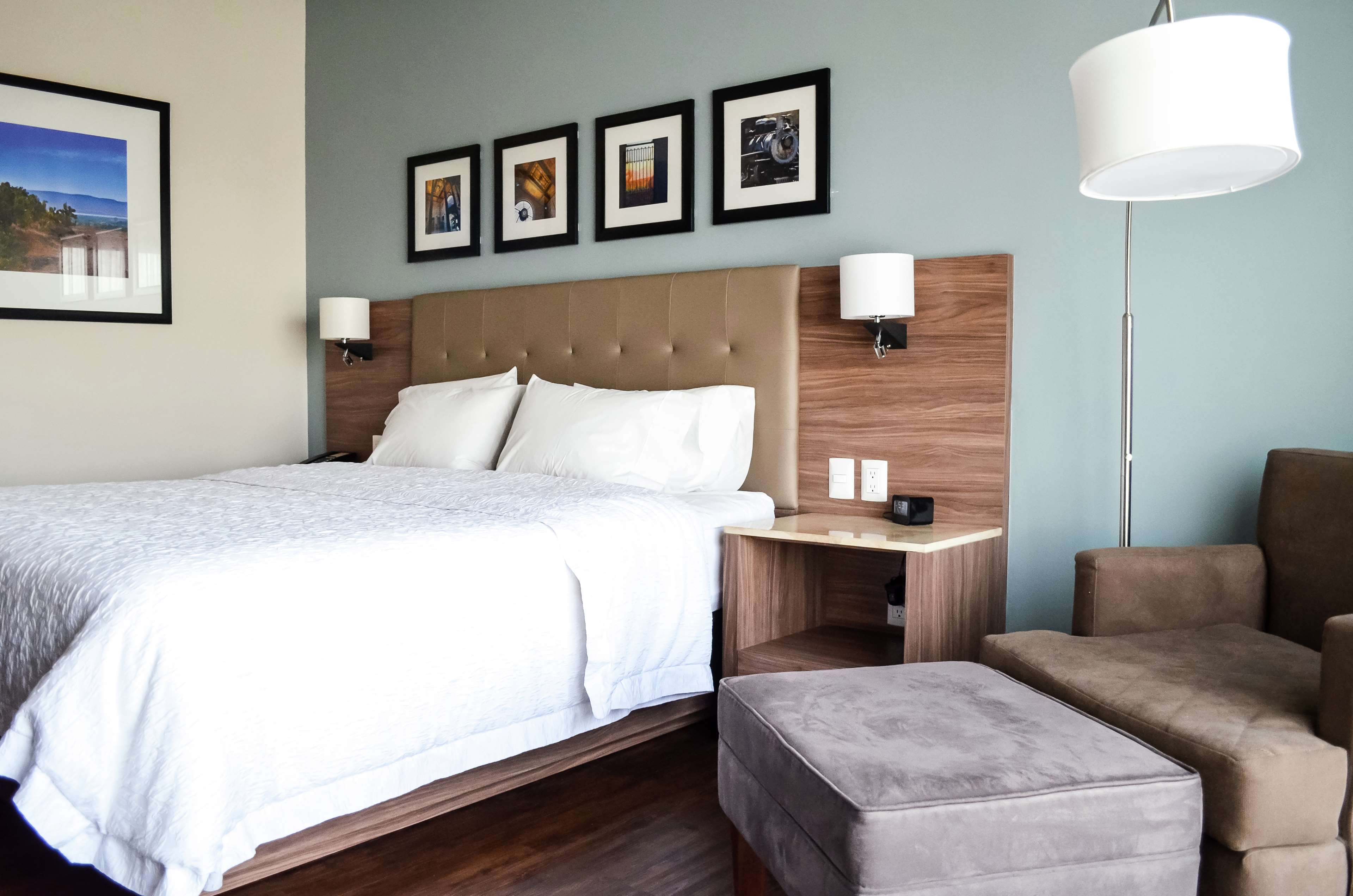 Hampton Inn by Hilton Durango - Tap to explore photos