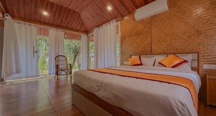 Cave Valley Eco Retreat Natural Villa Room Type - THE BAMBOO GLASS HOUSE