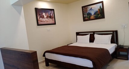 Anand Darshan Homestay Room Type - Super Double Bedded Deluxe Room