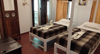 Z Hotel Room Type - Standard Twin Room