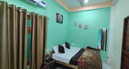 Hotel Paarvi Palace - Best hotel near Ram Mandir Ayodhya Room Type - Family Room with balcony Hotel Paarvi Palace - Best hotel near Ram Mandir Ayodhya Room Type - Family Room with balcony