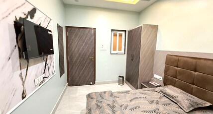 Kashi Om Vilas | Rooms & Dorms Room Type - Deluxe AC Room 