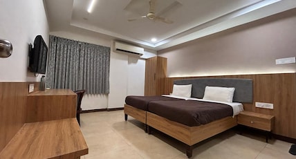 Manasa Homes Room Type - Executive AC Room Manasa Homes Room Type - Executive AC Room