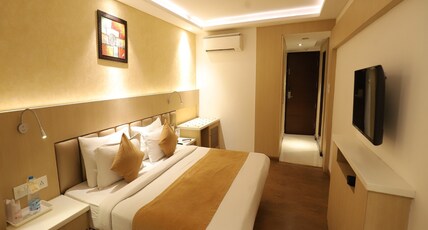 Hotel Radiance Room Type - Super Deluxe Room
