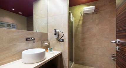 Hilton Garden Inn Lecce Room Type - 1 KING BED ROOM