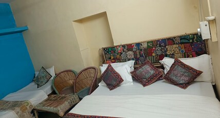 Hotel Neem Haveli Room Type - Family Room(AC) Hotel Neem Haveli Room Type - Family Room(AC)