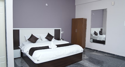MONSOON RESORT BOARDIN AND LODGING HIPPALGAON Room Type - 1 Bedroom Suite with Balcony and Garden View MONSOON RESORT BOARDIN AND LODGING HIPPALGAON Room Type - 1 Bedroom Suite with Balcony and Garden View