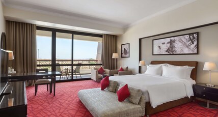 Radisson Blu Hotel & ConventionCenter, Alexandria Room Type - Executive Room - Lounge Access - Terrace