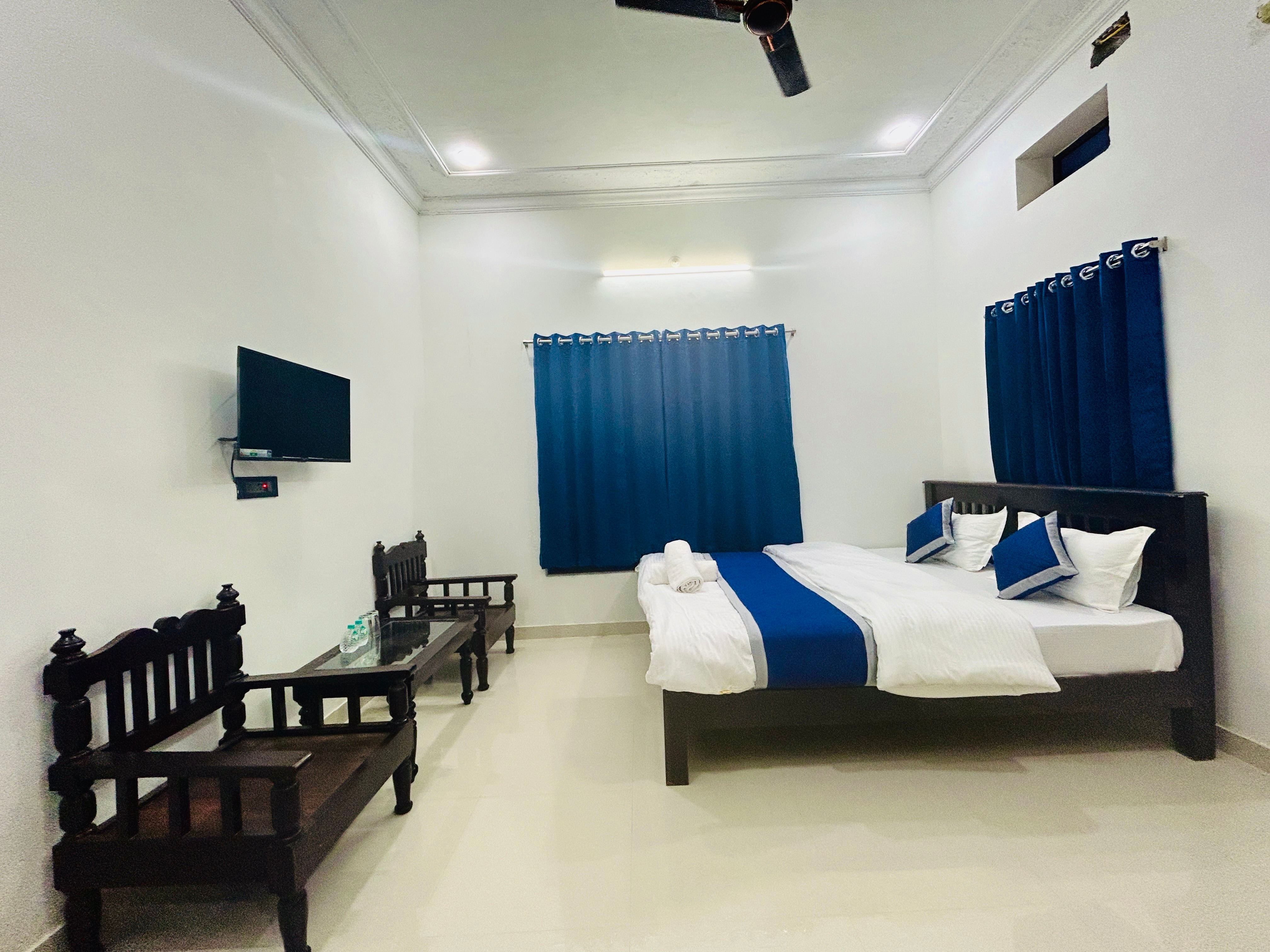 Hotel Guljar Garh Jaisalmer - Tap to explore photos