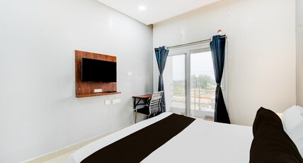 Hotel O Sweetheart Luxurious Rooms Room Type - Classic