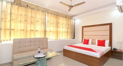 FB HOTEL Room Type - Deluxe Room