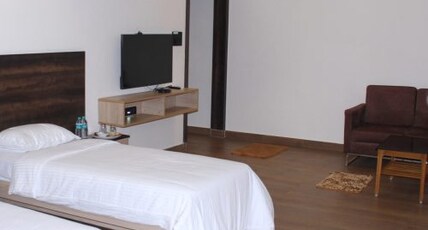 Ant biz room Room Type - Deluxe Suite Room