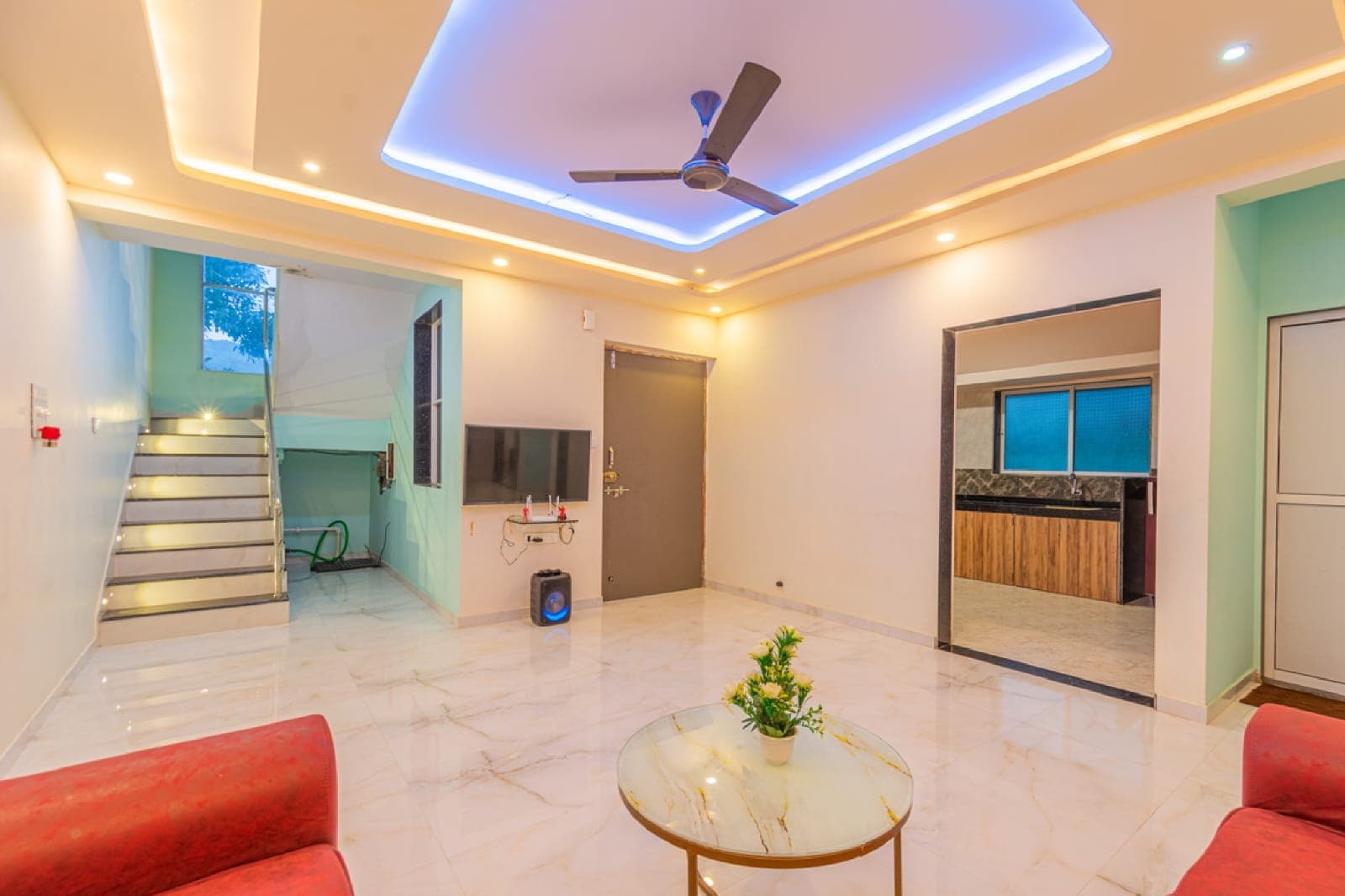 Vantage Point Villa Luxe 5BHK & Pvt Pool Retreat - Tap to explore photos