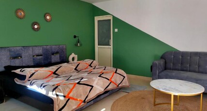 Whoopers Boutique Resort Room Type - Glass cottage
