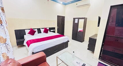 Hotel Tanwar. Room Type - Deluxe Room