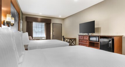 Best Western Plus Yukon Room Type - 2 Queen Beds, Non-Smoking, Bathtub, Microwave And Refrigerator, Full Breakfast