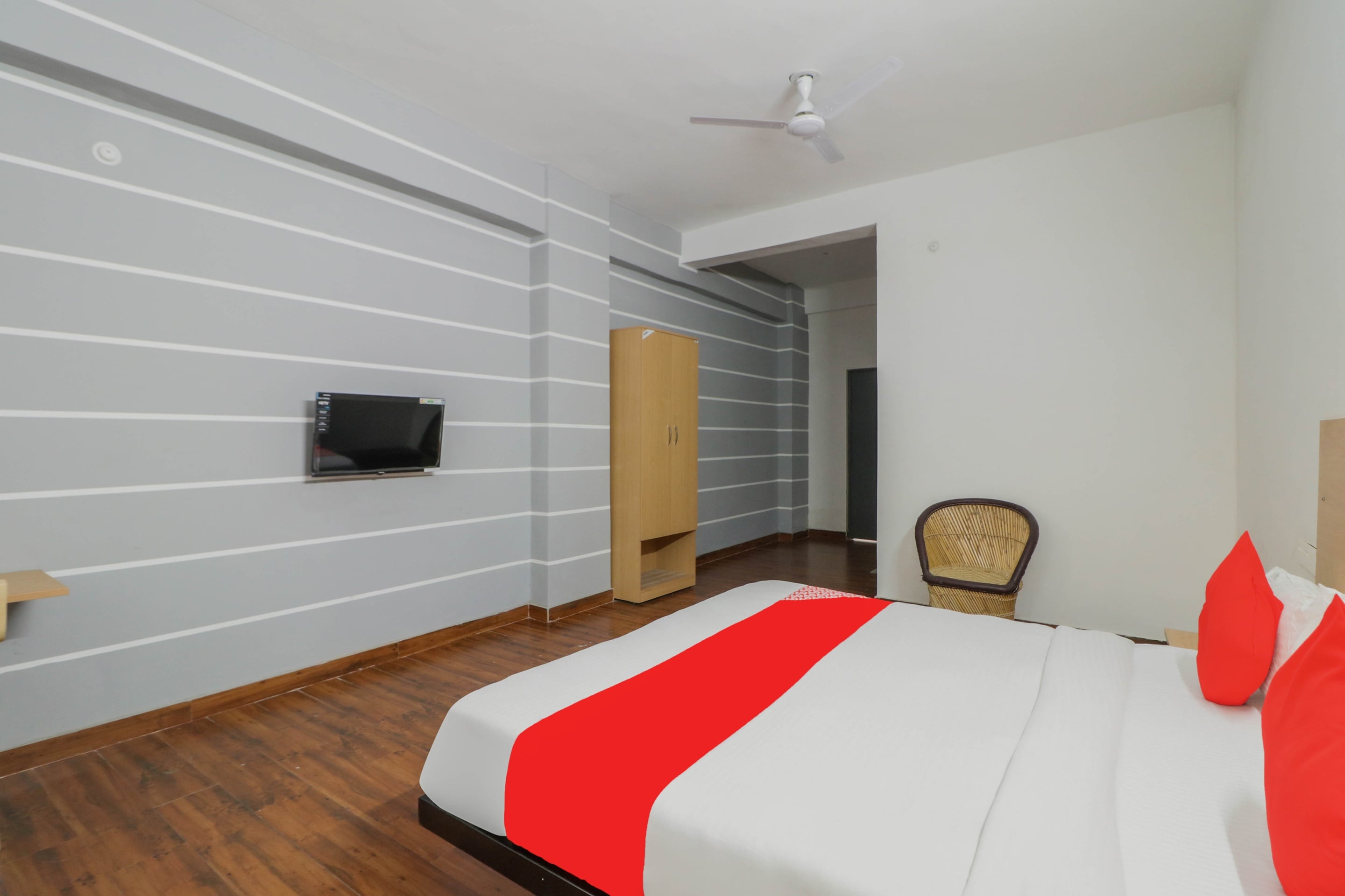 Townhall - Tap to explore photos