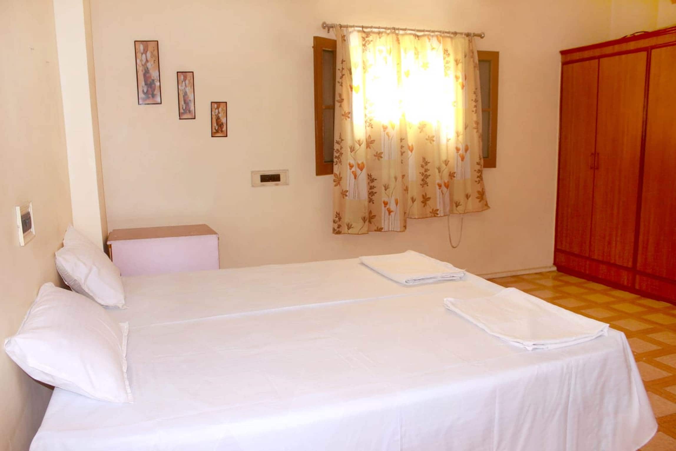 Perfect Homestay - Tap to explore photos