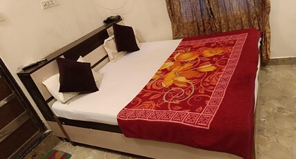 Shiv Kashi Guest House Room Type - Deluxe Room