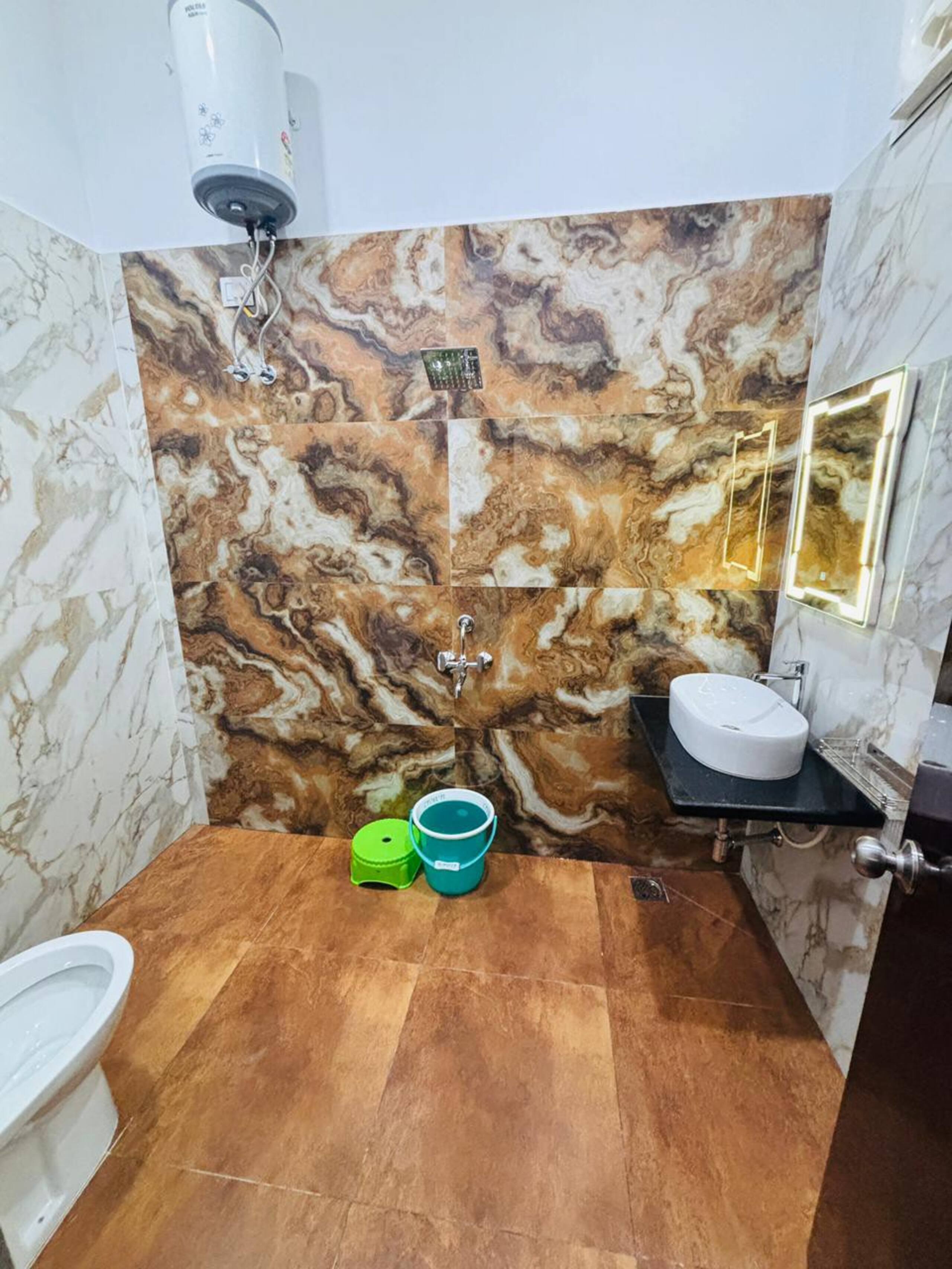 Shivansh Home Stay - Tap to explore photos