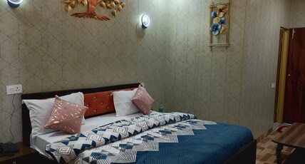 Shivalik View Resort Room Type - DELUXE ROOMS