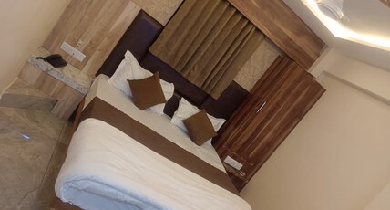 Hotel Shiromani Palace Room Type - Deluxe Room