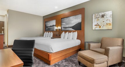Best Western Plus Yukon Room Type - 2 Queen Beds, Smoking Room, Bathtub, Microwave And Refrigerator, Full Breakfast