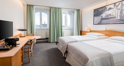 Best Western City Hotel Moran Room Type - 2 Single Beds, Classic Room, Flat Screen Television, Mini Fridge, Free W-Lan, Air-Conditioned, Batht
